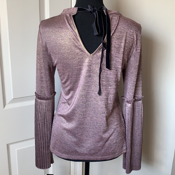 NWT Woman’s HeartSoul Long sleeve Top. Size M - Picture 4 of 6